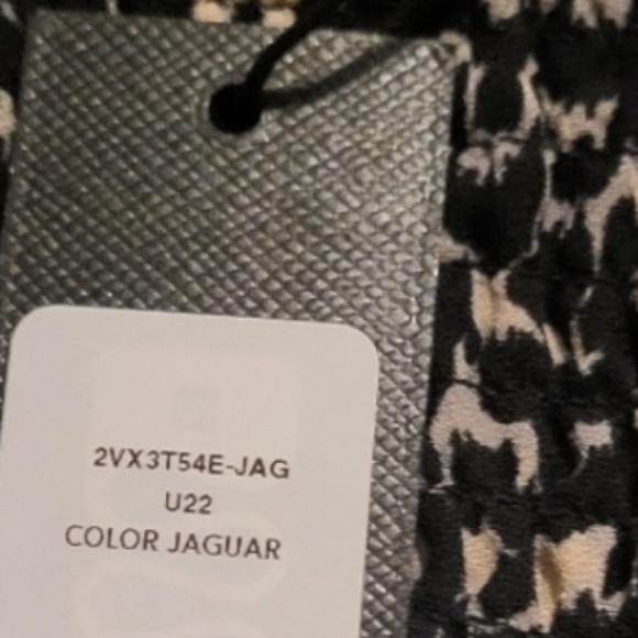 BCGBMAXAZRIA Crop Top Jaguar - Picture 4 of 6